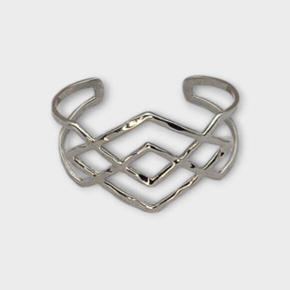 Silver Diamond Pattern Cuff – Southwestern Modernist Style Bracelet - Picture 4 of 10